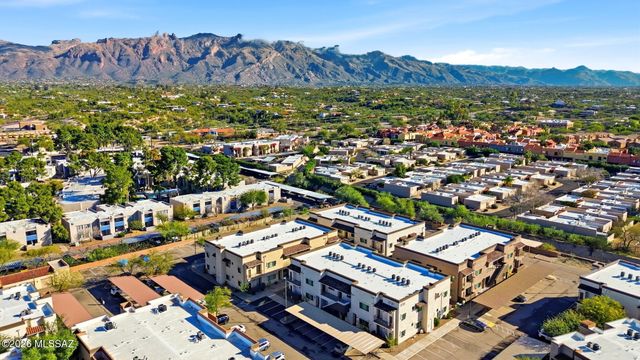 2022 E River Rd Unit 104, Tucson, AZ 85718