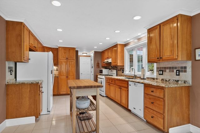 1 Westfield, Hopkinton, MA 01748