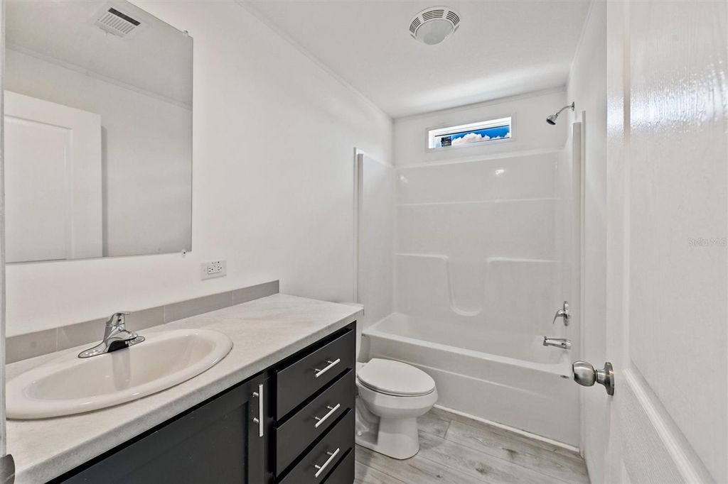 Image 30 of property listing at 1770 TUCKER LANE, North Fort Myers, FL 33917