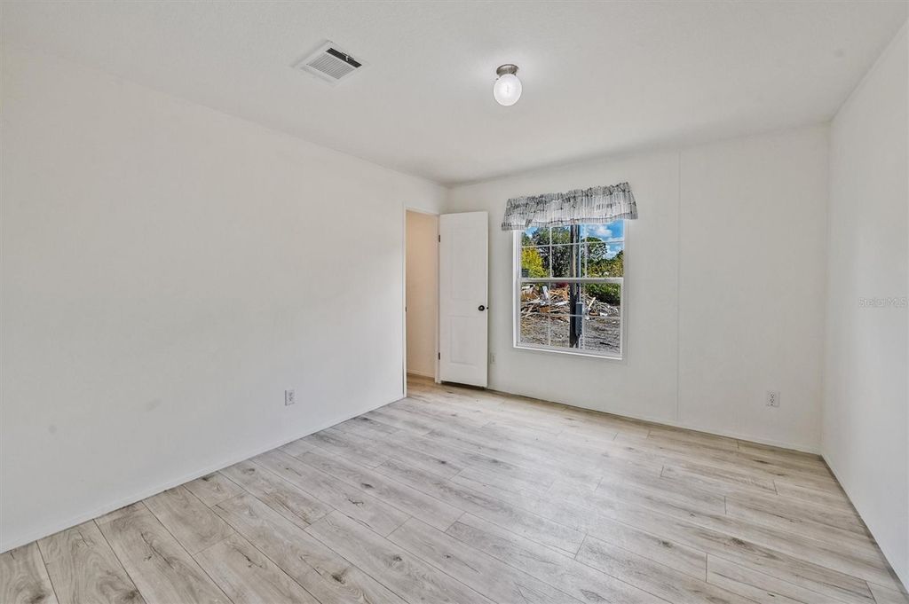 Image 32 of property listing at 1770 TUCKER LANE, North Fort Myers, FL 33917