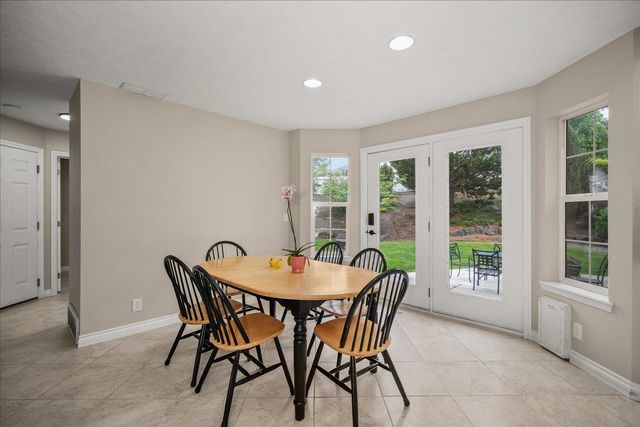17201 E Galaxy Ln, Greenacres, WA 99016