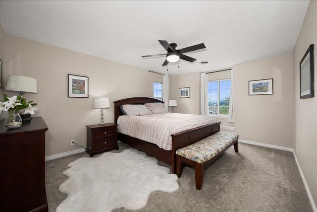 17201 E Galaxy Ln, Greenacres, WA 99016