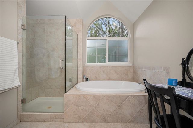 17201 E Galaxy Ln, Greenacres, WA 99016