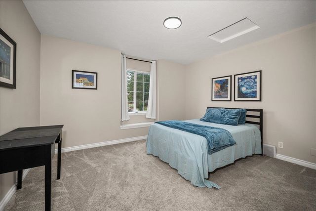 17201 E Galaxy Ln, Greenacres, WA 99016