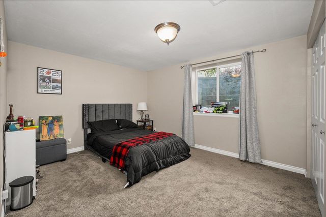 17201 E Galaxy Ln, Greenacres, WA 99016