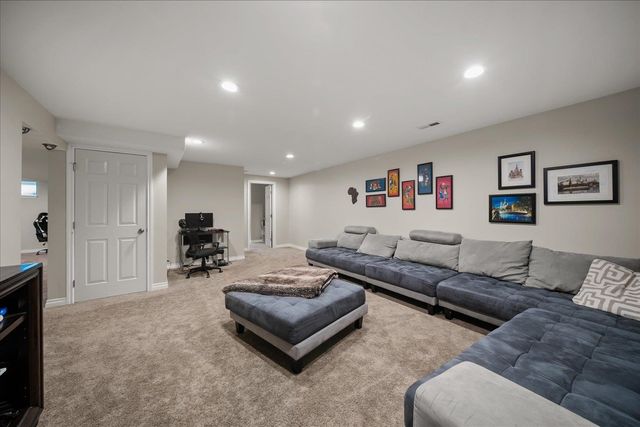 17201 E Galaxy Ln, Greenacres, WA 99016