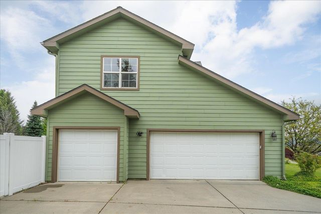 17201 E Galaxy Ln, Greenacres, WA 99016
