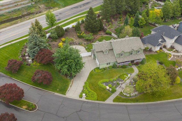 17201 E Galaxy Ln, Greenacres, WA 99016