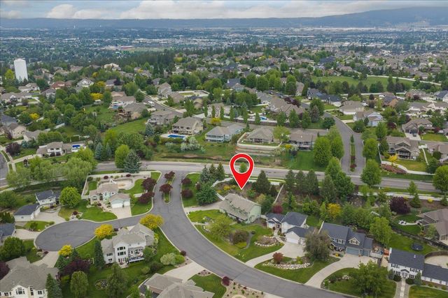 17201 E Galaxy Ln, Greenacres, WA 99016