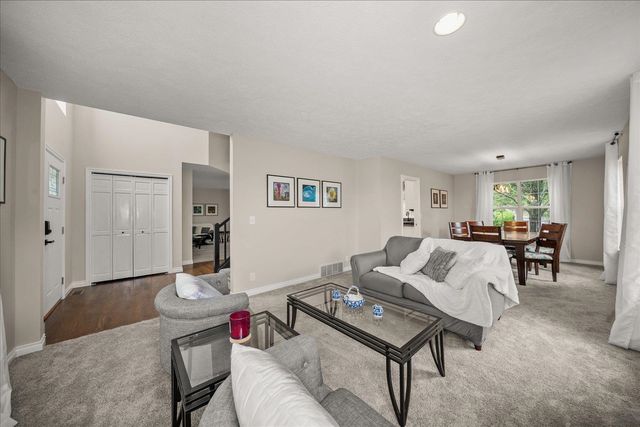 17201 E Galaxy Ln, Greenacres, WA 99016