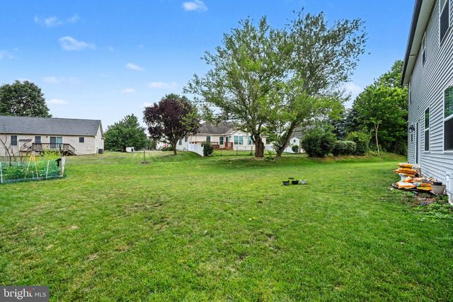 23 ESSEX DR, Carlisle, PA 17015