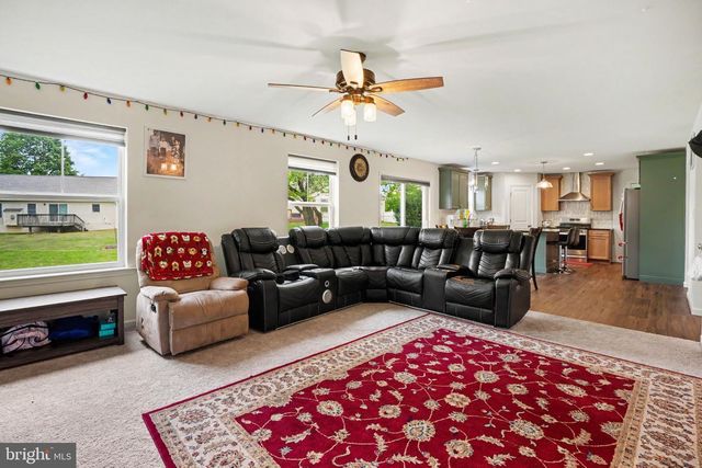 23 ESSEX DR, Carlisle, PA 17015