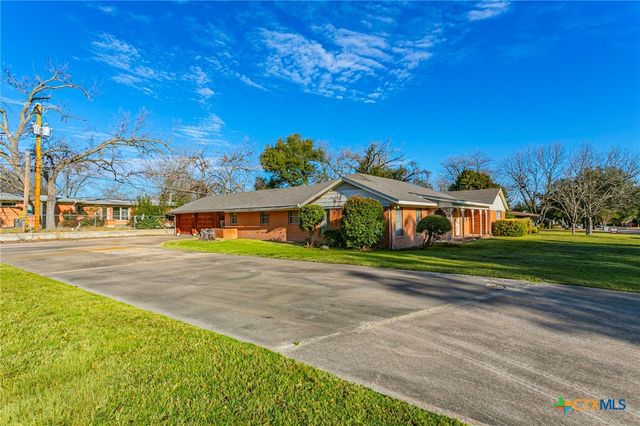 2306 N 13th Street, Temple, TX 76501