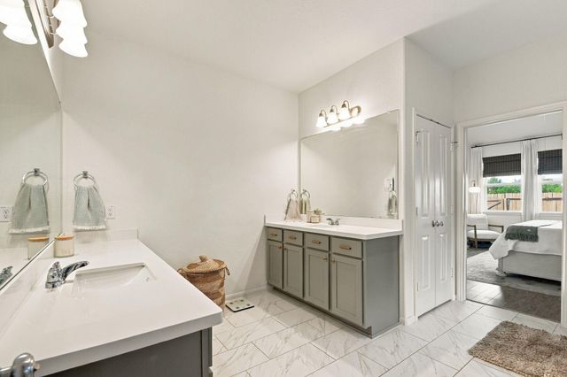 1853 Kenley Way, Alvin, TX 77511