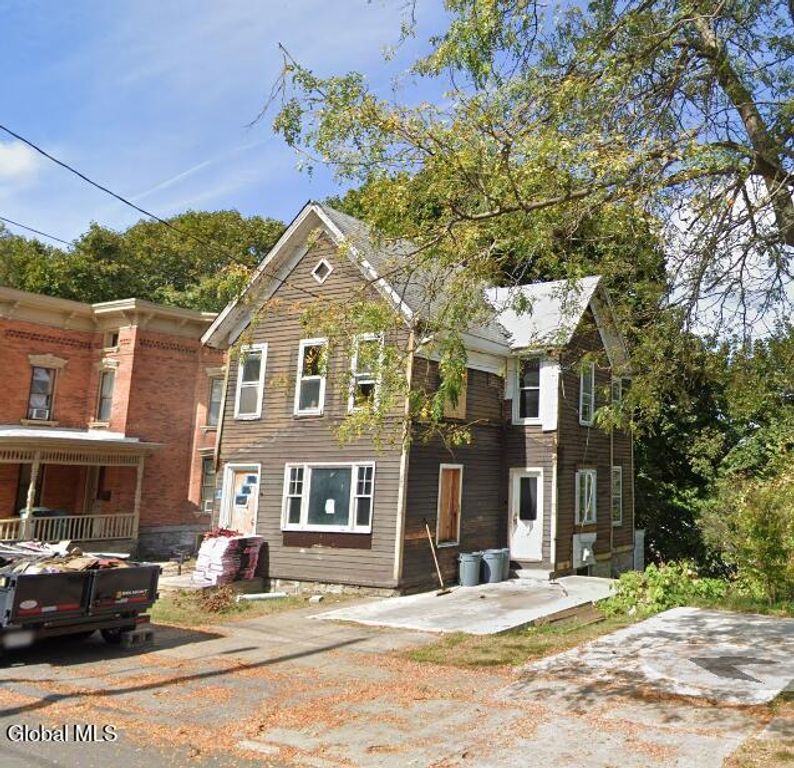 40 Cliff Street, Canajoharie Village, NY 13317