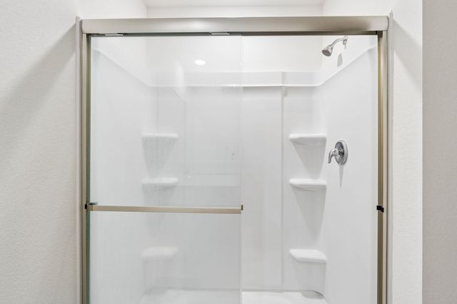 550 Thistle LN, Maxwell, TX 78656