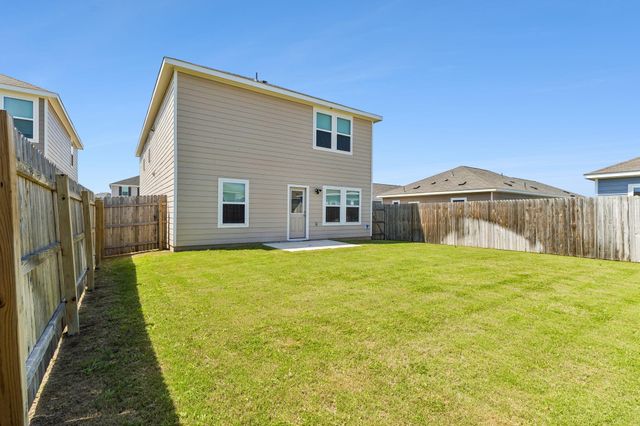 550 Thistle LN, Maxwell, TX 78656