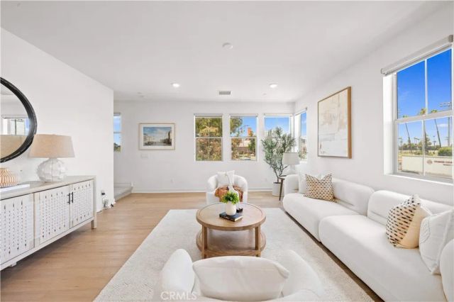 10301 Triple Crown Lane, Cypress, CA 90720