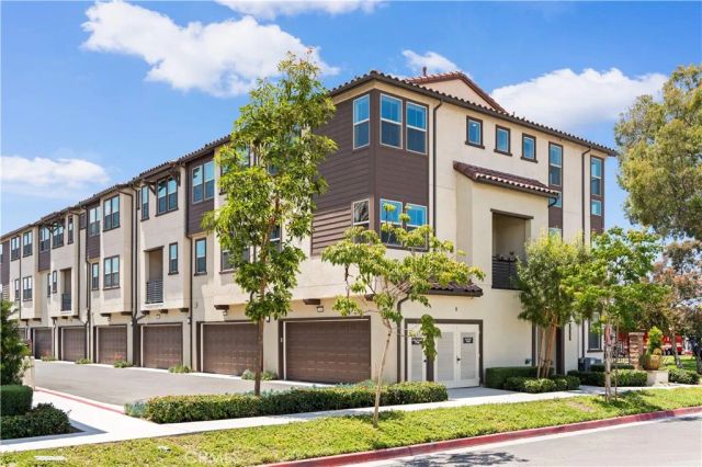 10301 Triple Crown Lane, Cypress, CA 90720