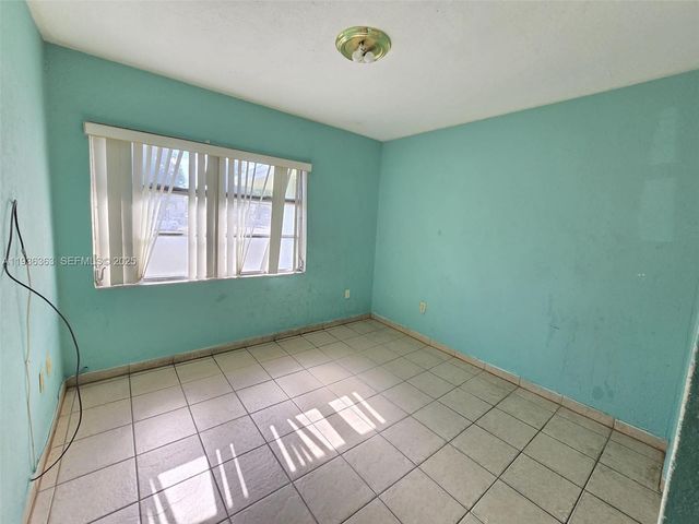 401 NW 33rd Ave, Miami, FL 33125