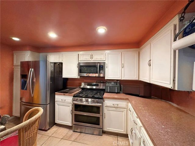 28771 Timberlane Street, Agoura Hills, CA 91301