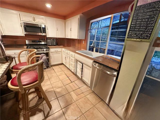 28771 Timberlane Street, Agoura Hills, CA 91301