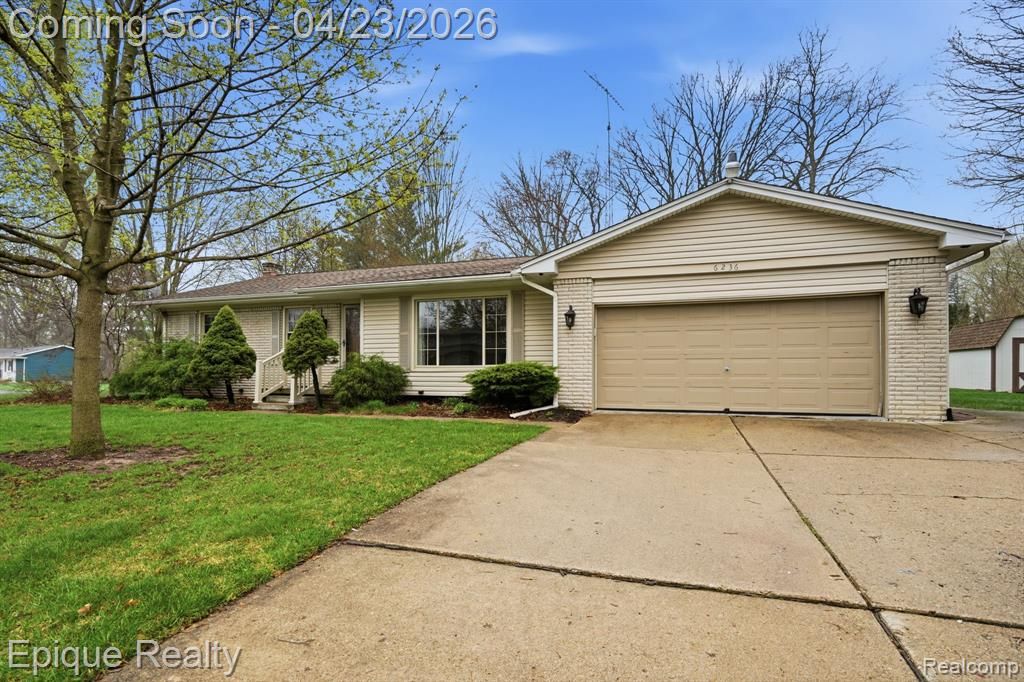 6236 Mckenzie Drive, Flint, MI 48507