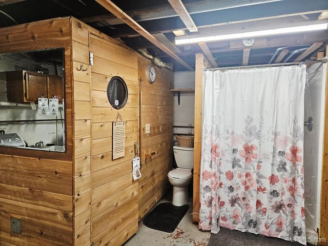 10570 Belmont Drive, Ramsay, MI 49959