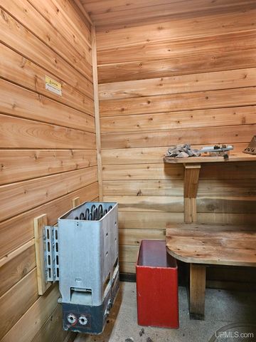 10570 Belmont Drive, Ramsay, MI 49959