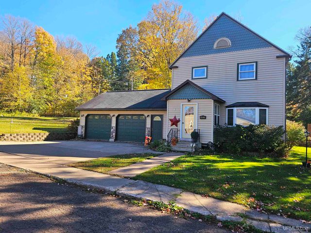 10570 Belmont Drive, Ramsay, MI 49959