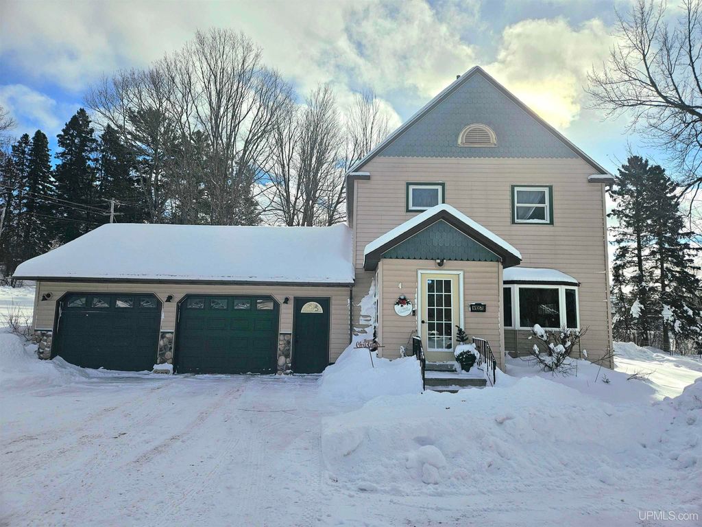 10570 Belmont Drive, Ramsay, MI 49959