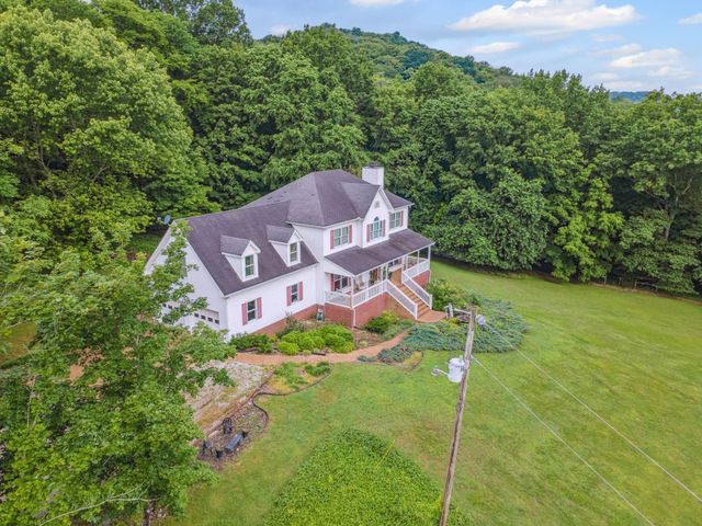 6873 Giles Hill Rd, College Grove, TN 37046