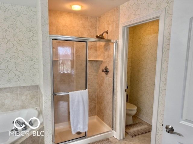 4637 Shadow Ridge Boulevard, Greenwood, IN 46143