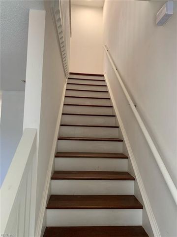 2344 Barnsely CT, Virginia Beach, VA 23456