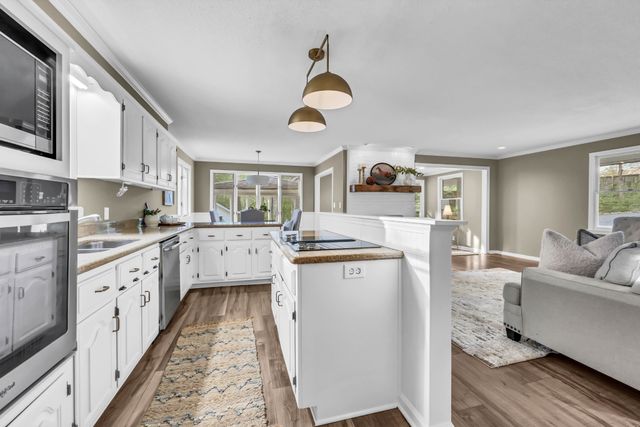 2690 Ashland City Rd, Clarksville, TN 37043