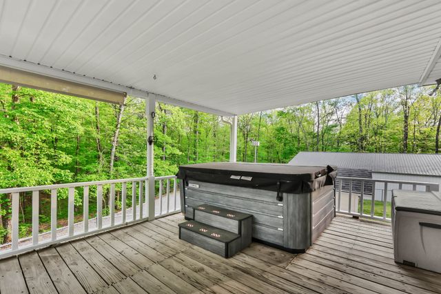 2690 Ashland City Rd, Clarksville, TN 37043