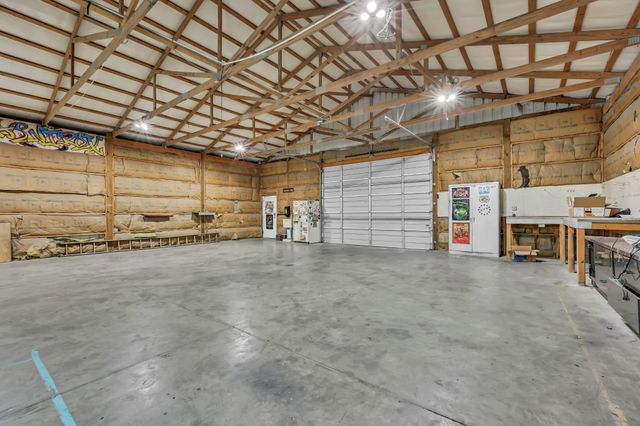 2690 Ashland City Rd, Clarksville, TN 37043