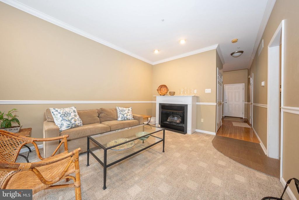 6 ABBOTT CT, NORRISTOWN, PA 19403 — photo 2