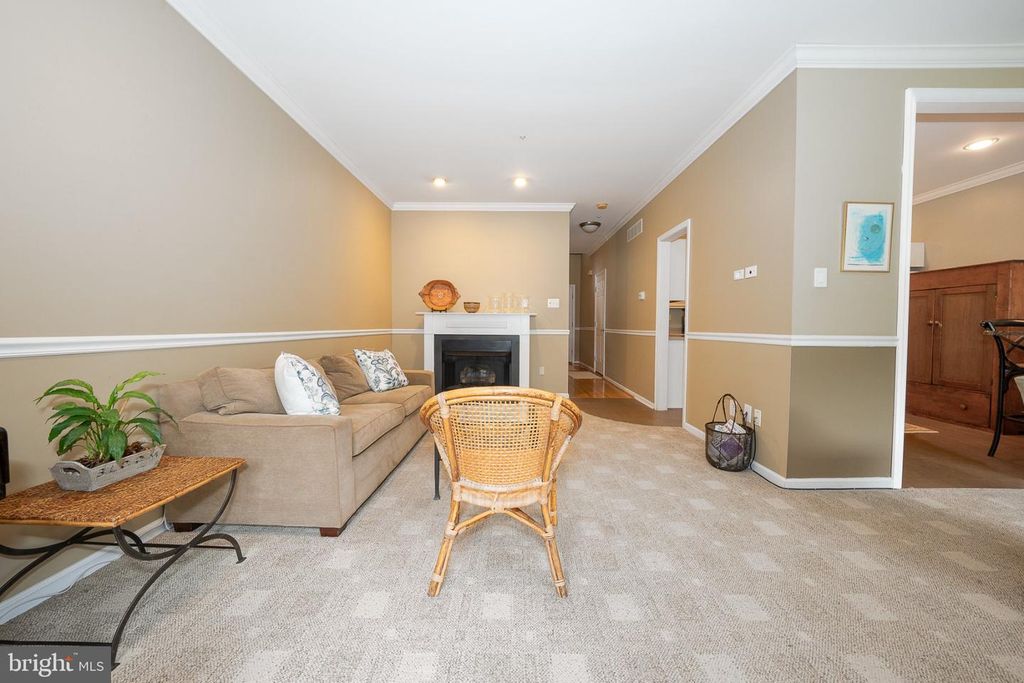 6 ABBOTT CT, NORRISTOWN, PA 19403 — photo 3
