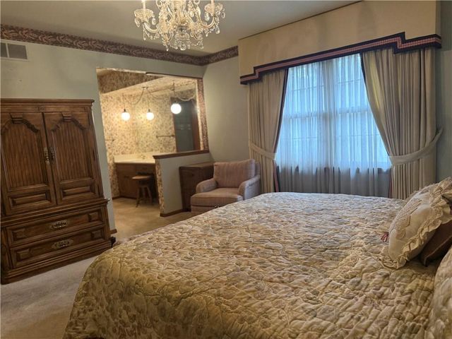 4618 Brookwood Terrace, St Joseph, MO 64506