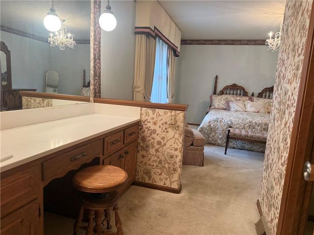 4618 Brookwood Terrace, St Joseph, MO 64506