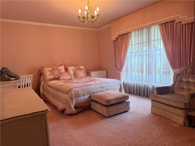 4618 Brookwood Terrace, St Joseph, MO 64506