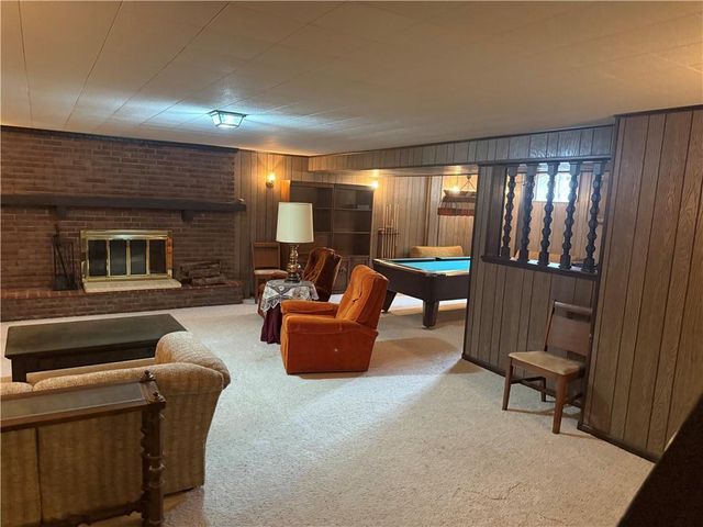 4618 Brookwood Terrace, St Joseph, MO 64506