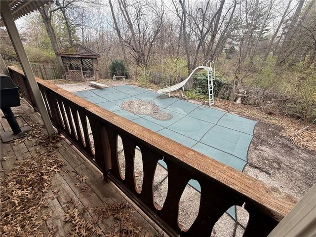 4618 Brookwood Terrace, St Joseph, MO 64506