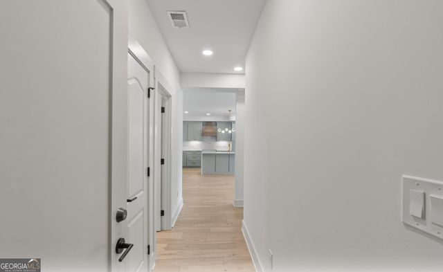 1050 Blair Lane 203, Peachtree City, GA 30269