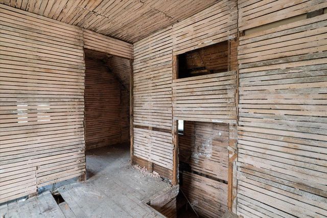 222 W Decker STREET, Viroqua, WI 54665