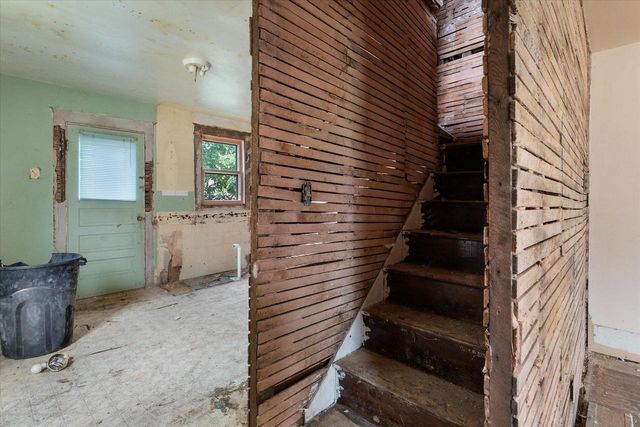 222 W Decker STREET, Viroqua, WI 54665