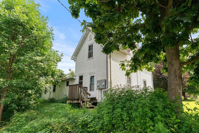 222 W Decker STREET, Viroqua, WI 54665