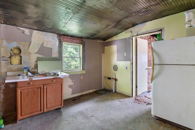 222 W Decker STREET, Viroqua, WI 54665