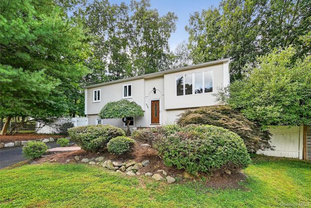 731 Manette Lane, Valley Cottage, NY 10989